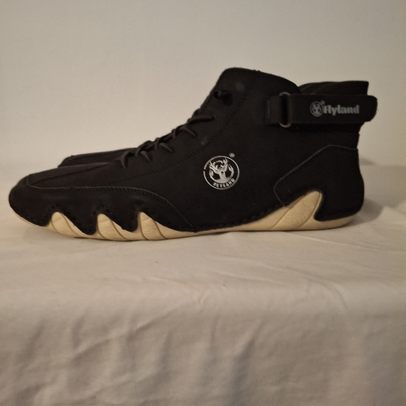 Men's Flyland Chukka Black Men's Shows - Picture 5 of 6